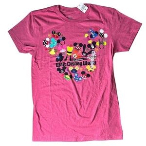 NWT Walt Disney World T-Shirt. Size Small